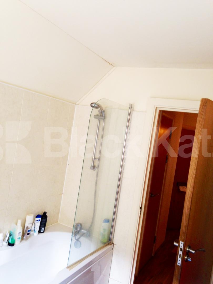 			3 Bedroom, 1 bath, 1 reception Flat			 Reed Place, Kenwyn Road, Clapham